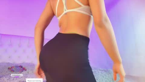 Victoria Fox online show from March 2026 12:48:02 AM