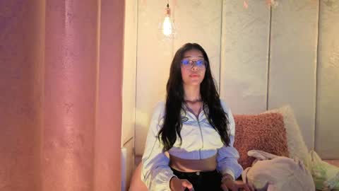   online show from March 2026 08:03:01 PM