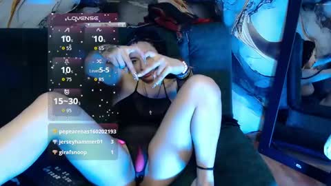 Snapshot of _weird_sativa chatting on April 2026 01:41:02 PM _weird_sativa online show from April 2026 01:41:02 PM