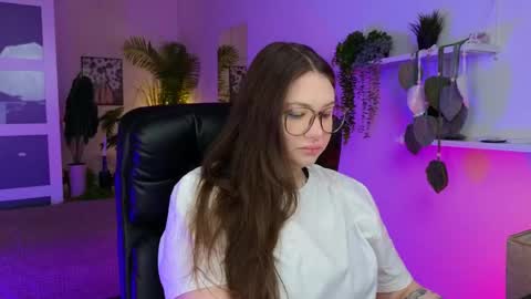 Snapshot of _wendy_evans_ chatting on May 2026 01:52:02 PM Wendy online show from May 2026 01:52:02 PM