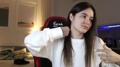 Kristina online show from March 2025 02:32:01 PM