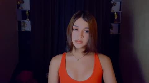 _xxlilly online show from May 2026 05:29:01 PM
