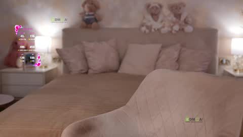 Snapshot of _your_angel chatting on October 2025 09:35:02 PM YOUR ANGEL online show from October 2025 09:35:02 PM