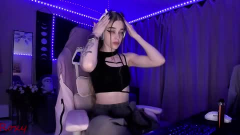 Roxy online show from April 2026 06:23:02 PM