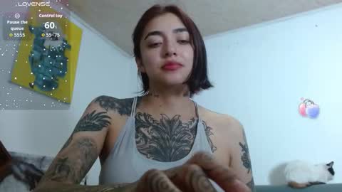 Zoe  online show from October 2025 01:36:02 AM