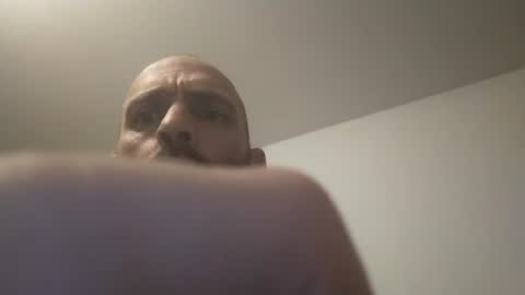 Snapshot of a02257661 chatting on June 2026 05:15:01 PM a02257661 online show from June 2026 05:15:01 PM