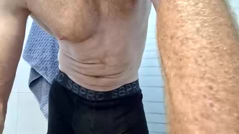 Snapshot of a7469 chatting on September 2025 10:11:01 PM XXL online show from September 2025 10:11:01 PM