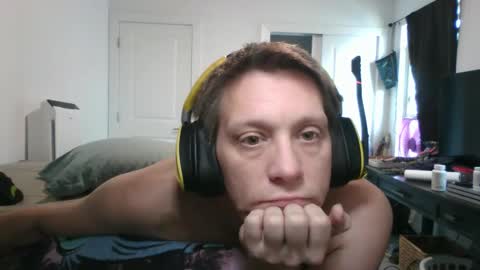 A Bored Dragon online show from February 2026 05:39:02 PM