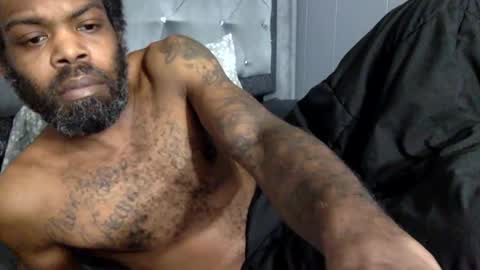 a_rizzy85 online show from May 2026 09:07:01 AM