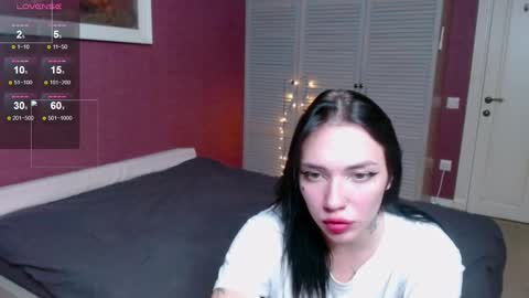 Kris Michael online show from October 2025 08:32:01 PM