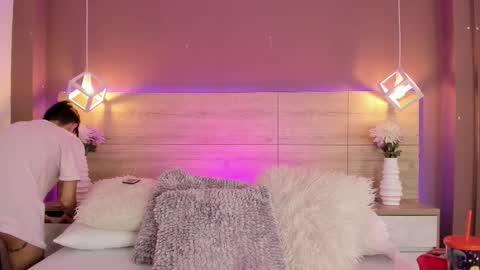 Luni  online show from November 2025 02:24:02 PM