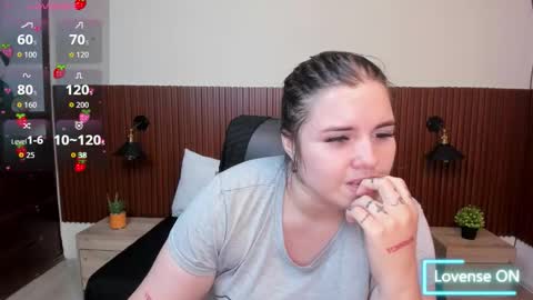 Abby Lee  online show from October 2025 07:25:02 PM