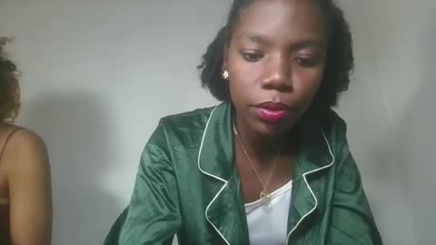 Snapshot of aangevelo chatting on November 2025 07:05:02 PM aangevelo online show from November 2025 07:05:02 PM