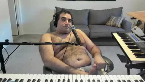 Aaron online show from June 2026 11:42:01 PM