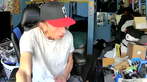 Snapshot of aaron111dub chatting on May 2026 03:19:02 PM NorCalLongSlong online show from May 2026 03:19:02 PM