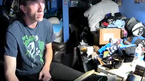 Snapshot of aaron111dub chatting on June 2026 07:05:02 AM NorCalLongSlong online show from June 2026 07:05:02 AM