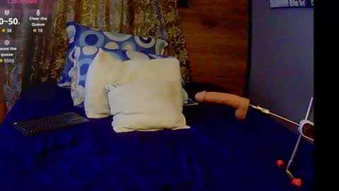 Aaron online show from July 2026 01:52:01 AM
