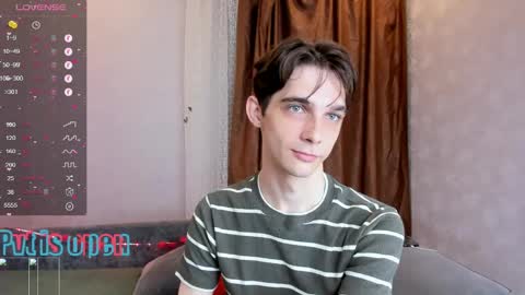 Snapshot of aaron_bang chatting on June 2026 01:19:01 AM Aaron Bang online show from June 2026 01:19:01 AM
