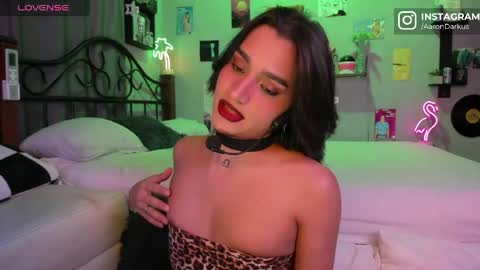 Aaron  online show from May 2026 04:07:02 AM