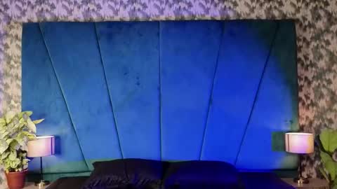 Snapshot of aaron_eze chatting on October 2025 10:43:02 PM Aaron Ezequiel online show from October 2025 10:43:02 PM