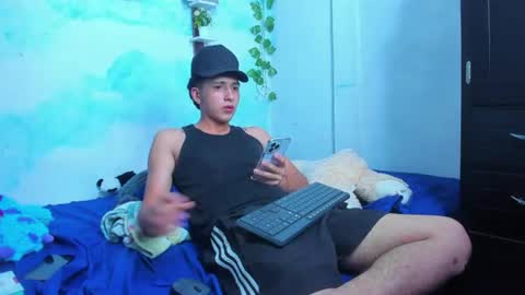 aaron_mercury online show from July 2026 04:27:02 AM