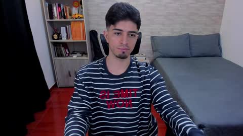 Aaron online show from December 2024 08:28:01 PM