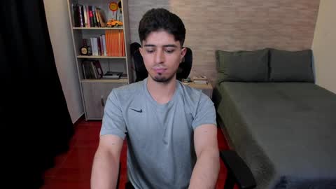 Aaron online show from December 2024 10:06:01 PM