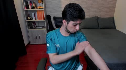 Aaron online show from January 2025 11:03:02 PM