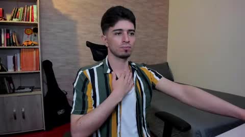 Aaron online show from March 2025 06:54:01 PM