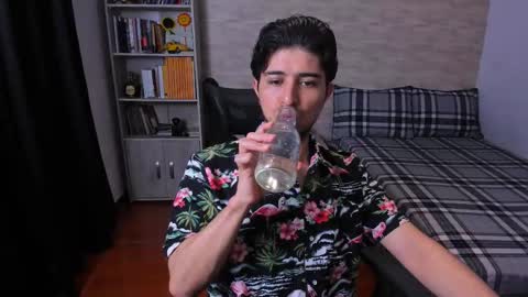 Aaron online show from January 2026 07:39:01 PM