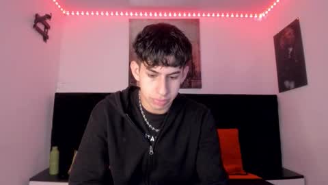 Aron online show from November 2025 02:20:02 PM