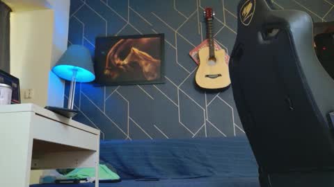 Aaron online show from September 2025 10:26:01 AM