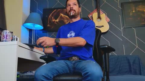 Aaron online show from September 2025 02:16:02 AM