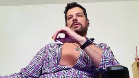 Aaron online show from April 2026 04:52:02 AM