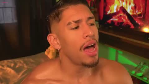 AARON  online show from June 2026 12:58:02 PM