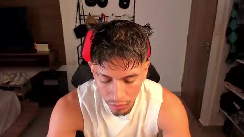 AARON  online show from July 2026 01:54:01 PM