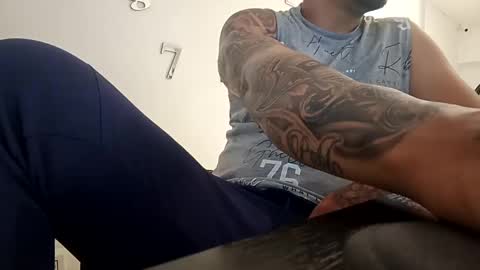 ig aaron hunter123 online show from January 2025 04:54:02 PM