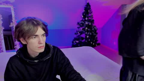 Fiona and Harry online show from December 2024 08:20:01 AM