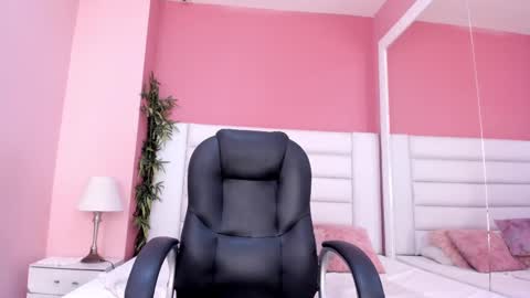 abbey_walker online show from February 2025 04:15:01 AM