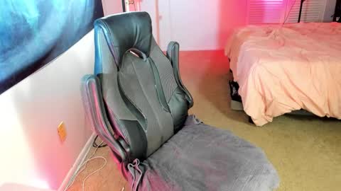 Abbie  Morgan online show from November 2025 10:14:01 PM