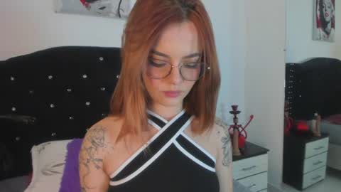 Snapshot of abby_jones2 chatting on June 2026 03:38:01 AM abby jones online show from June 2026 03:38:01 AM