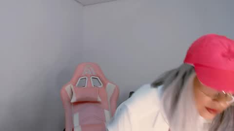 May  Imstagram  online show from February 2025 02:24:01 PM