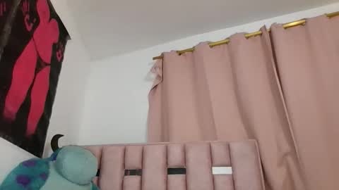 abby_moss_2 online show from November 2025 05:33:01 AM