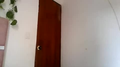 abby_moss_2 online show from April 2026 12:41:02 PM