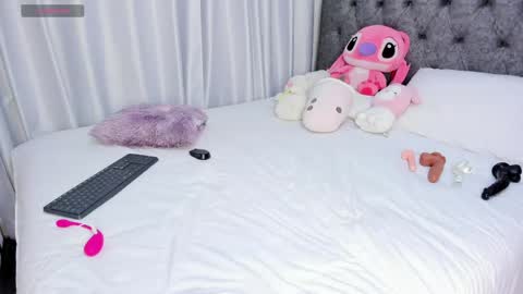 Snapshot of abbyfoxx_ chatting on May 2026 01:11:02 AM Abby online show from May 2026 01:11:02 AM