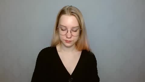 Snapshot of abbymoore__ chatting on January 2025 10:22:02 AM Abby Lovense is active online show from January 2025 10:22:02 AM