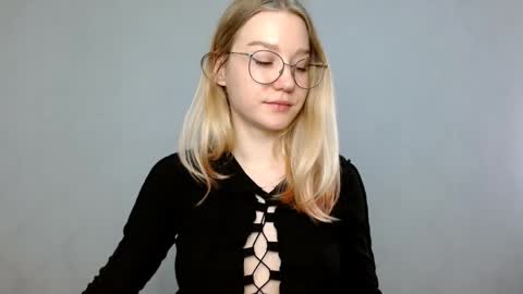 Snapshot of abbymoore__ chatting on February 2025 11:44:02 AM Abby Lovense is active online show from February 2025 11:44:02 AM