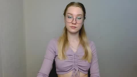 Abby Lovense is active online show from January 2026 04:55:01 PM