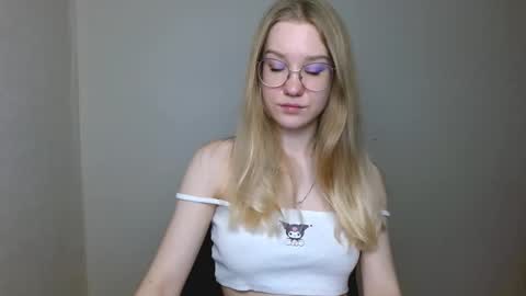 Abby Lovense is active online show from January 2026 02:21:01 PM