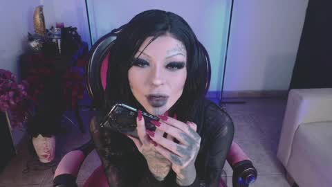 Snapshot of abbypink69 chatting on April 2026 01:04:01 AM Abby online show from April 2026 01:04:01 AM